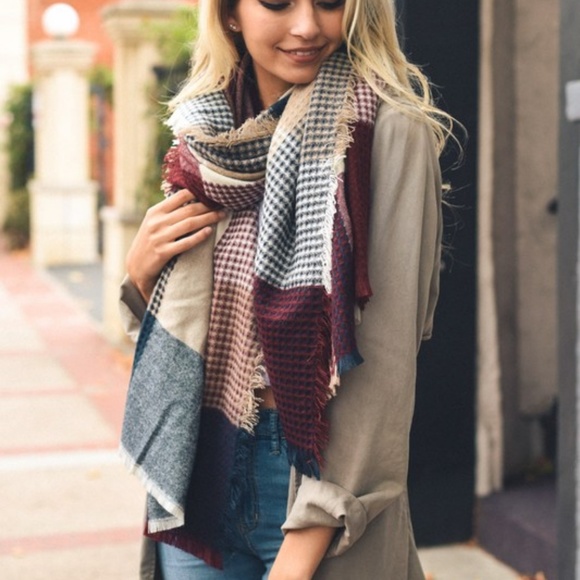 NEW Burgundy + Navy Blanket Scarf - Picture 5 of 5